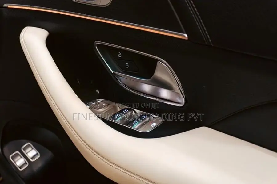 Mercedes Benz GLE 300D AMG Premium Plus 2019