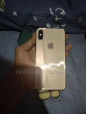 Apple iPhone XS (Used)