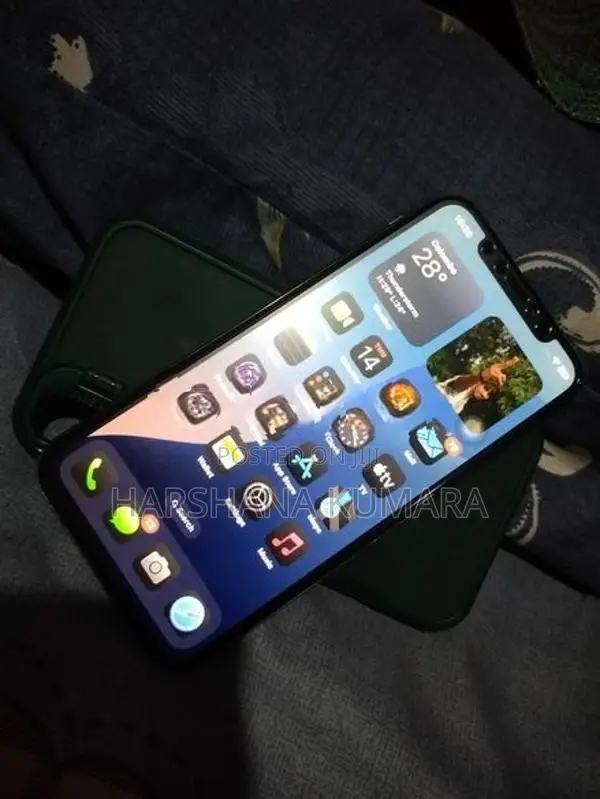 Apple iPhone XS (Used)