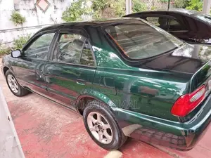 Toyota Soluna 2001