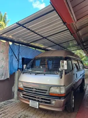 Toyota Dolphin HighRoof 1991