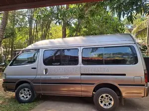 Toyota Dolphin HighRoof 1991