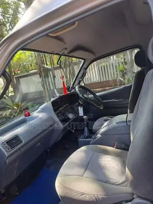 Toyota Dolphin HighRoof 1991