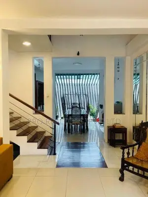 04 Bedroom House for Sale in Battaramulla