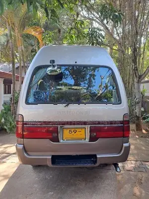 Toyota Dolphin HighRoof 1991
