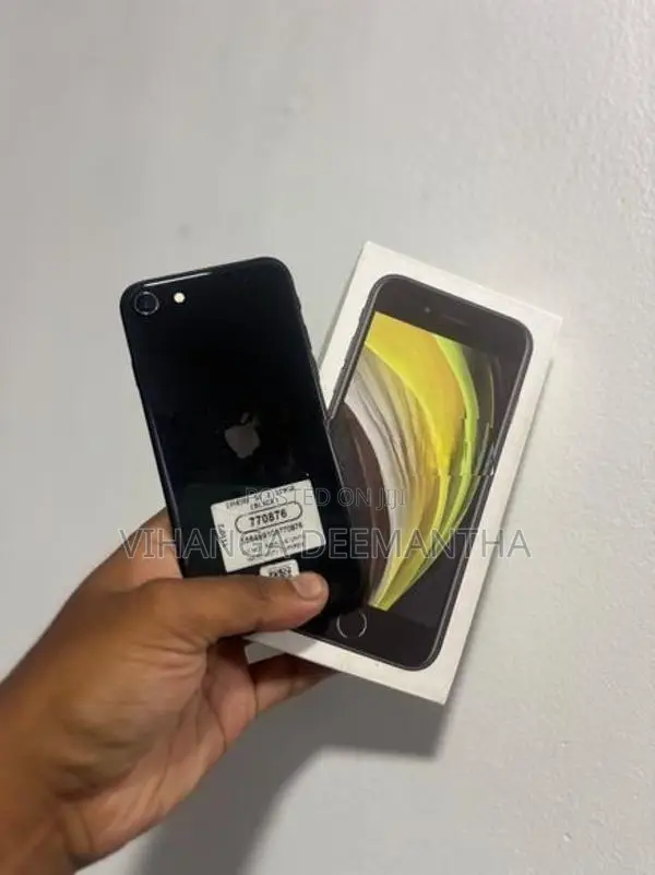 Apple iPhone SE 2 se2 (Used)