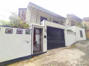 ගෘහ භාණ්ඩ සමඟ සුකෝපබෝගී දෙමහල් නිවස විකිනීමට