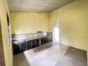 2 Bedroom Upstair House for Rent in Piliyandala