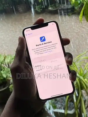 Apple iPhone XS 64 gb (Used)