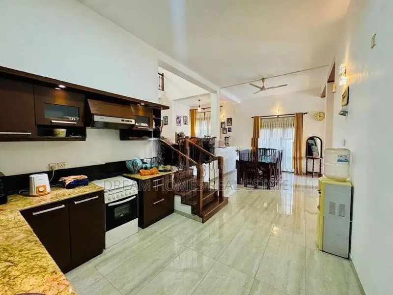 Super Luxury 5 Bedroom House for Sale – Abuldeniya, Kotte