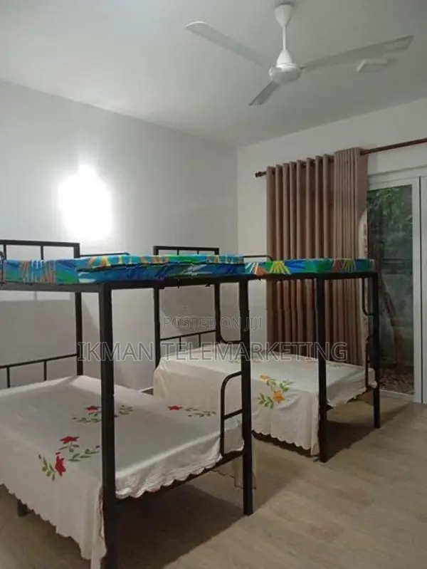 Shared Rooms for Girls in Mount Lavinia