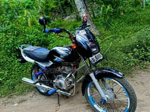 Bajaj CT100 2015