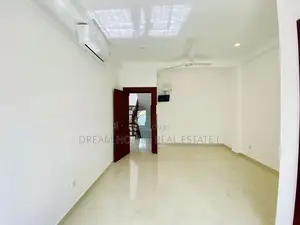 Newly Built 3 Storey House with Rooftop – Athurugiriya