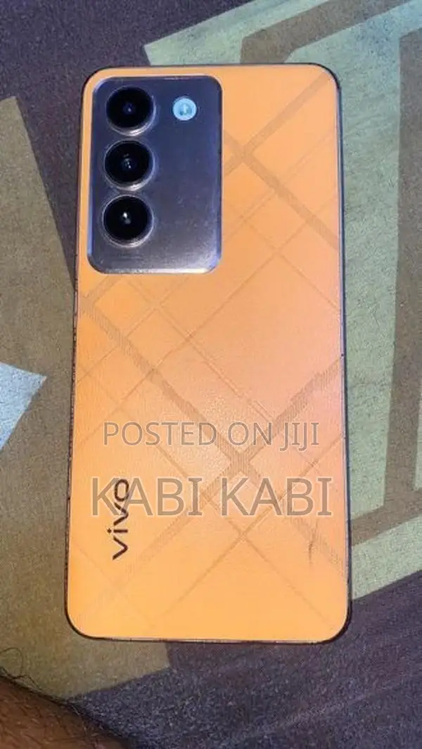 Vivo Y200e (Used)