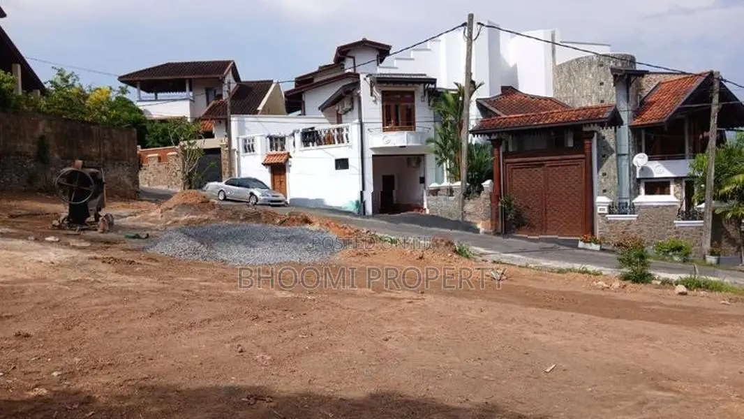Athurugiriya Land for Sale