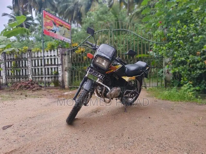 Suzuki GS 125 1996