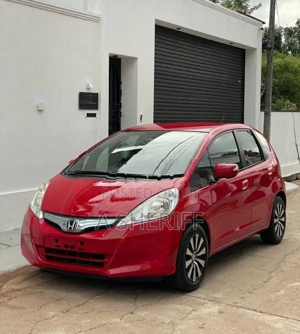 Honda Fit GP1 2012