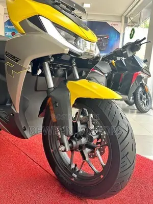 Hero XOOM 125R 2026