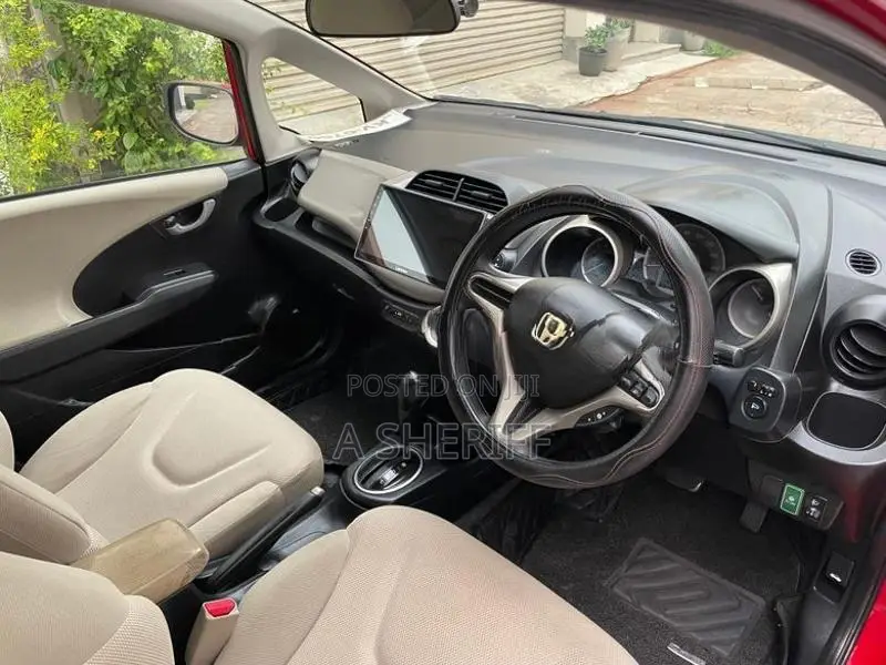 Honda Fit GP1 2012