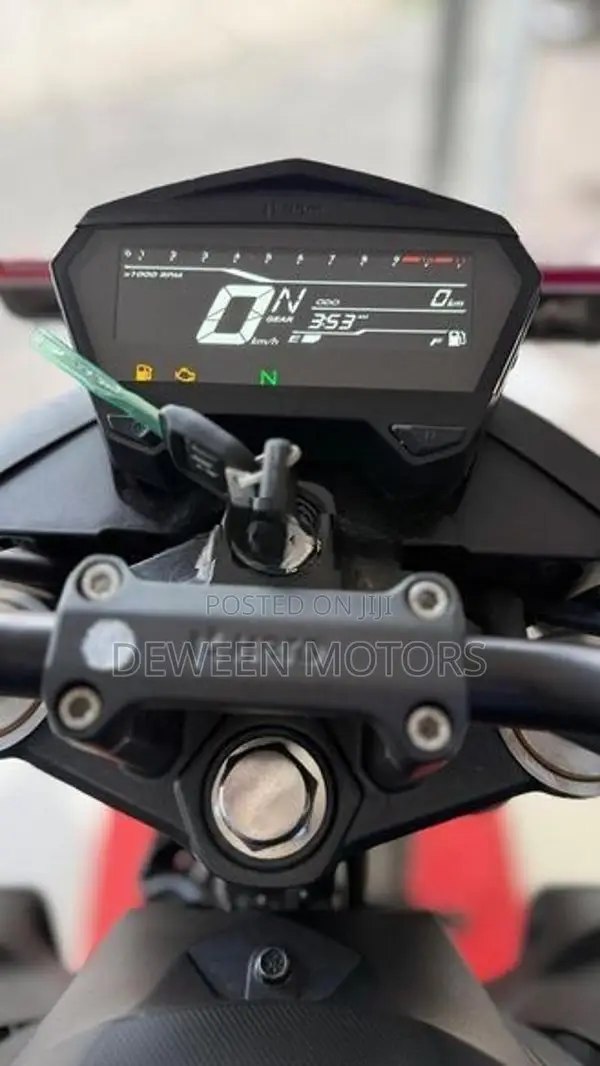 Hero Hunk 160R Brand New 2026