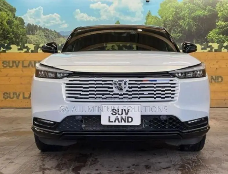Honda Vezel Z Play Premium 2025