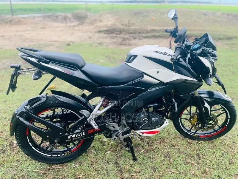 Bajaj Pulsar NS160 2018