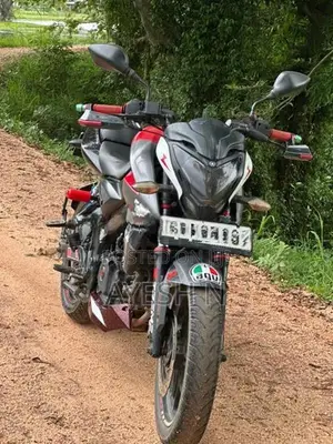 Bajaj Pulsar NS200 2018