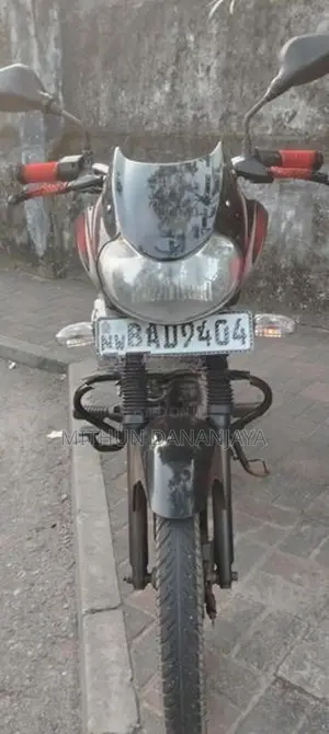 Bajaj Discover 2014