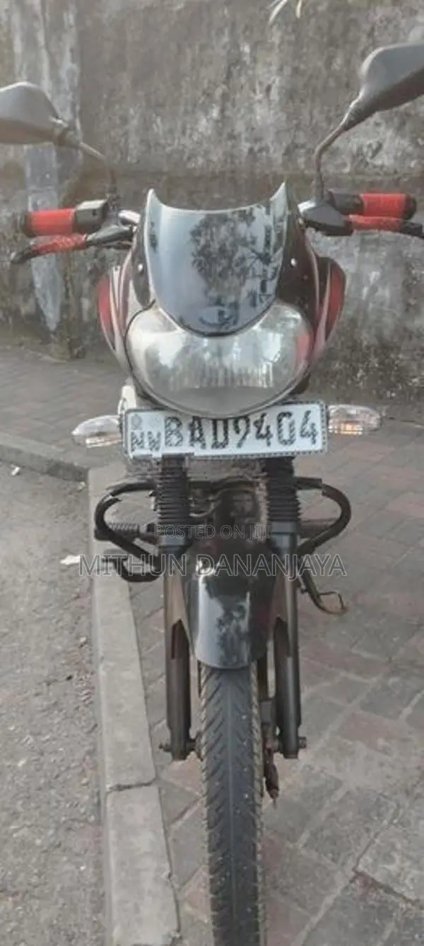 Bajaj Discover 2014
