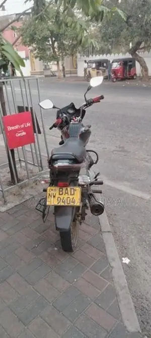 Bajaj Discover 2014