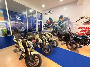 Bajaj Pulsar N160 Premium 2026