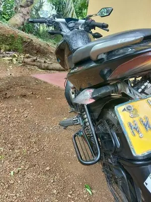 Bajaj Pulsar 135 2011