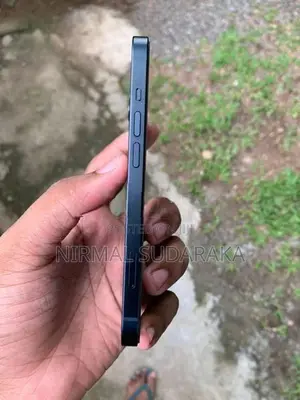 Apple iPhone 13 (Used)
