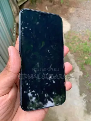 Apple iPhone 13 (Used)