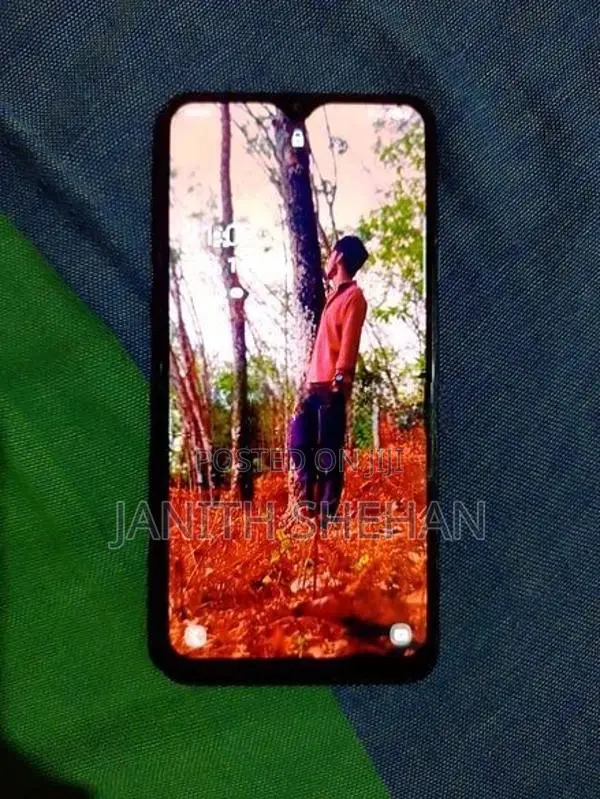Samsung Galaxy A20s Black (Used)