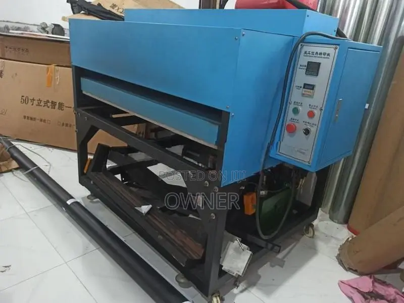 Vacuum Forming Machine