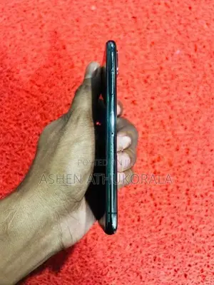 Apple iPhone XS (Used)