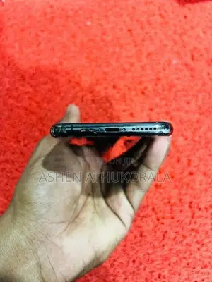 Apple iPhone XS (Used)