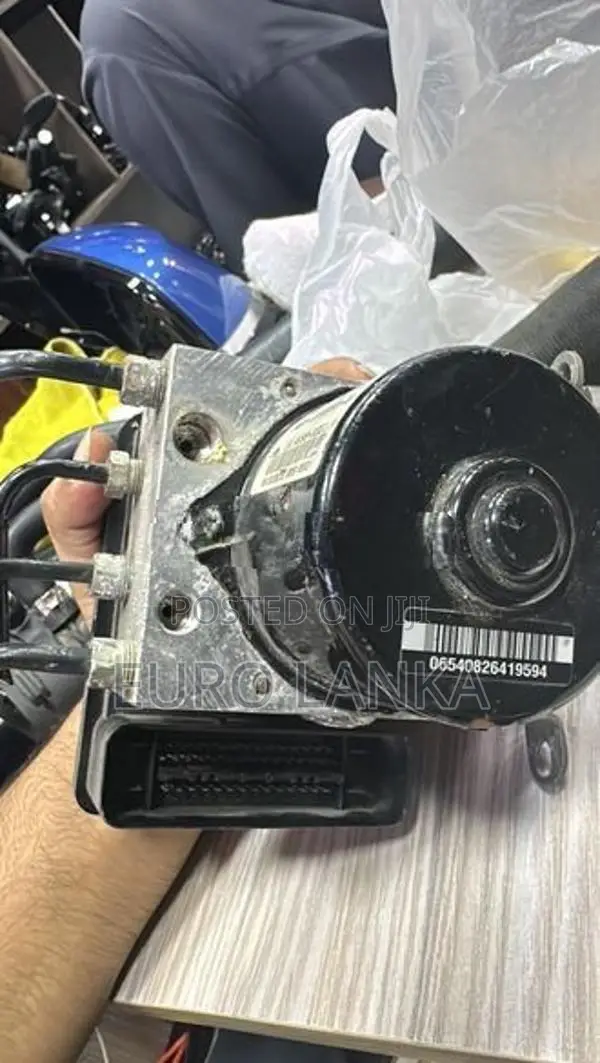 Bmw E90 Abs Pump 2011