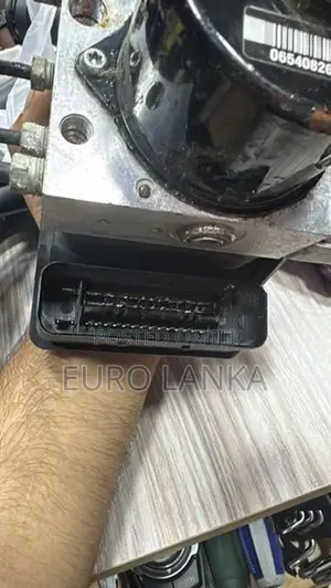 Bmw E90 Abs Pump 2011