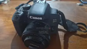 Canon Eos 800D with Accsesories