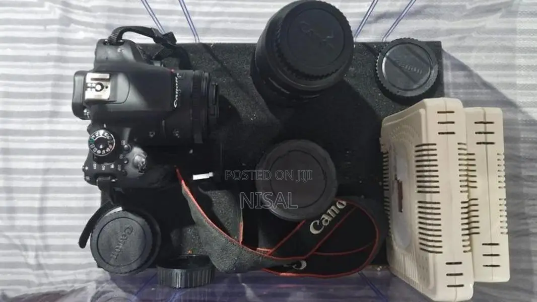 Canon Eos 800D with Accsesories