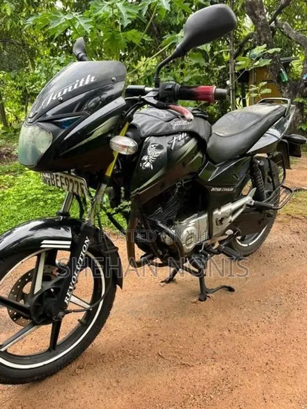 Bajaj Pulsar 150 2016