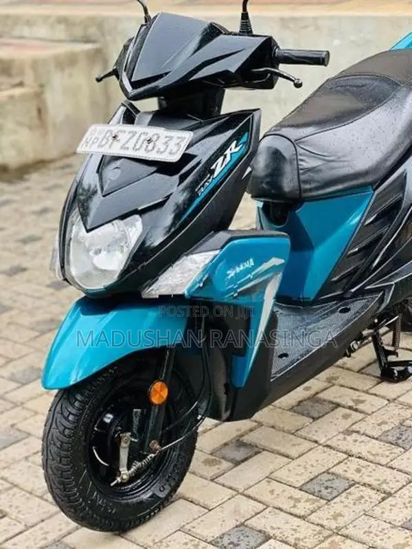 Yamaha RayZR 2017