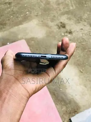 Apple iPhone 8 Plus (Used)