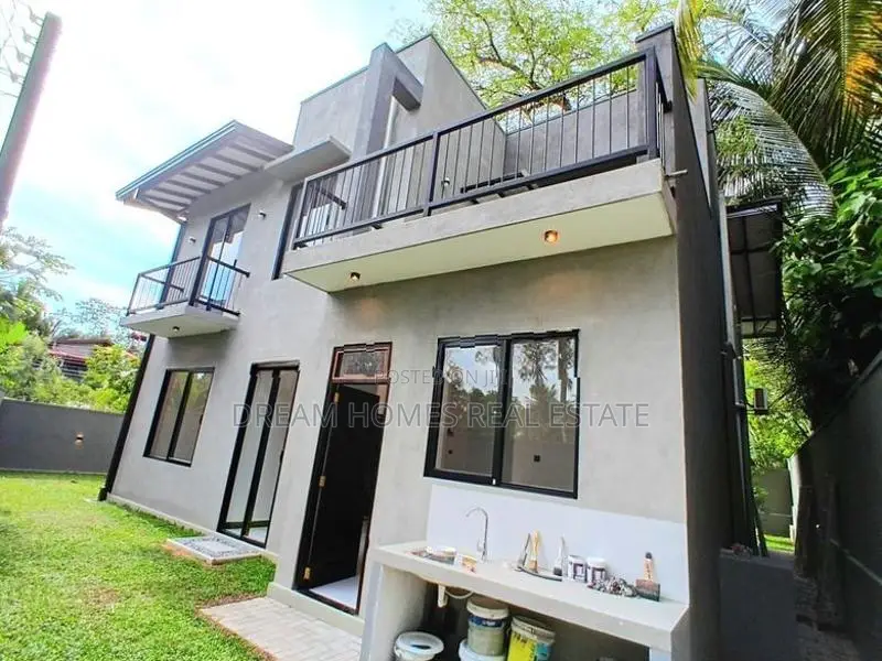 Luxury Brand New House for Sale in Kottawa