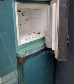Refrigerator LG