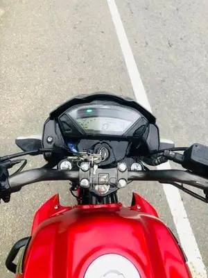 Honda CB Trigger 2016