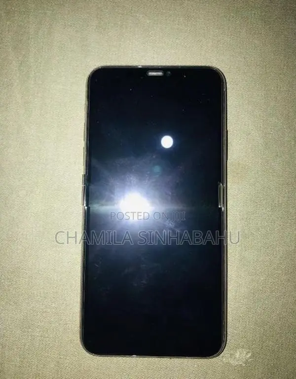 Apple iPhone 11 Pro Max (Used)