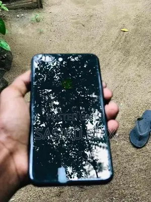 Apple iPhone 8 Plus (Used)